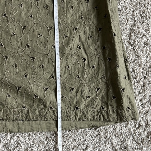 Green eyelet top - Picture 4 of 6